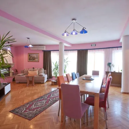 Seherzada Villa Pula